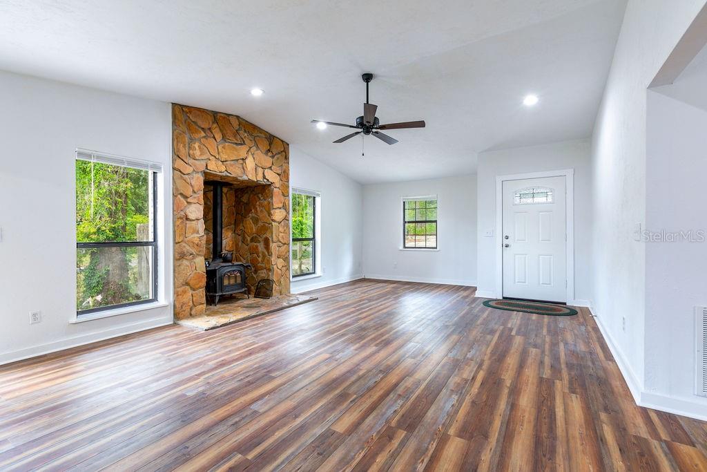 PEACOCK LAKE S/D - Residential