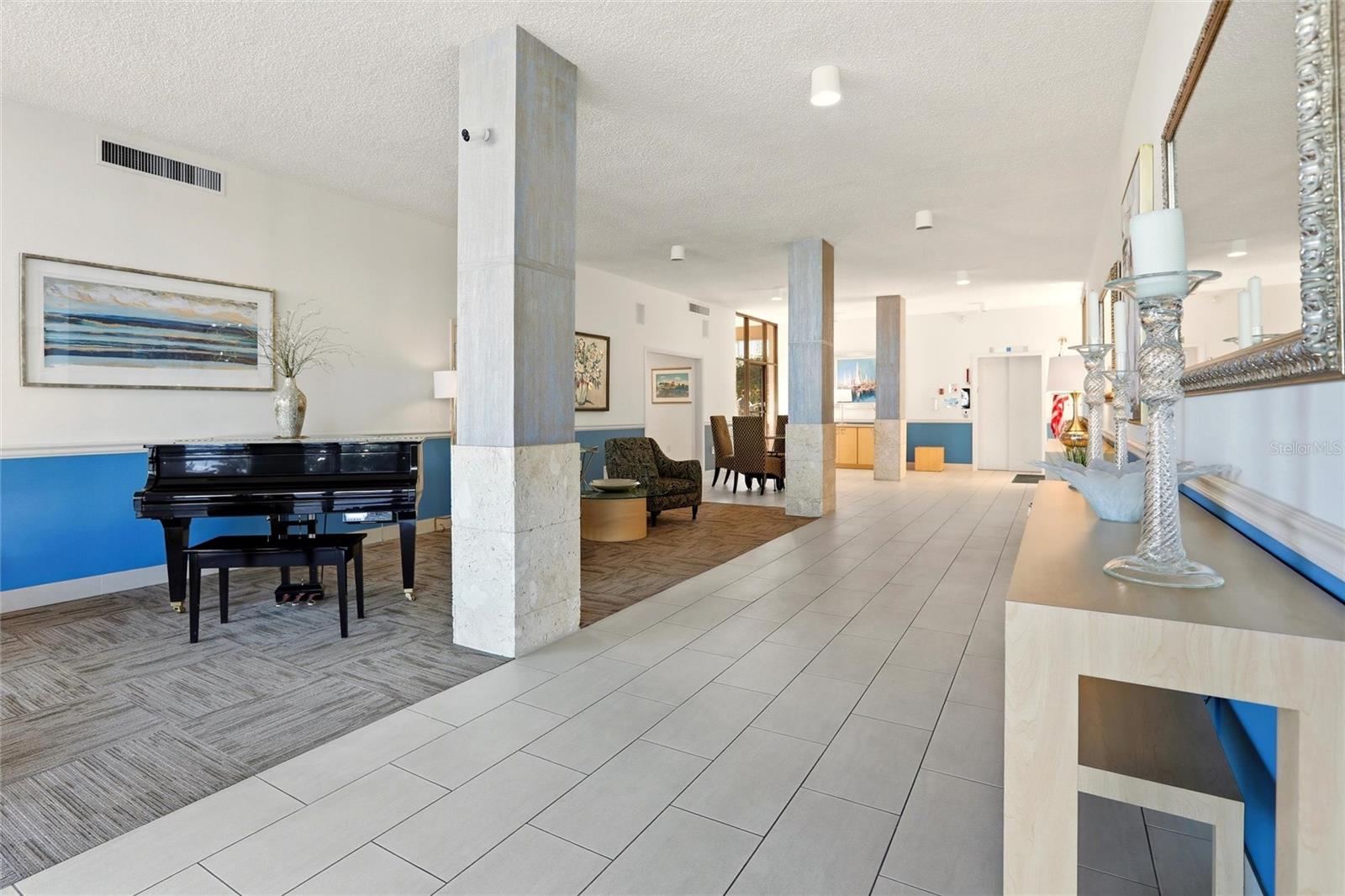 THE RIVERVIEW - Residential