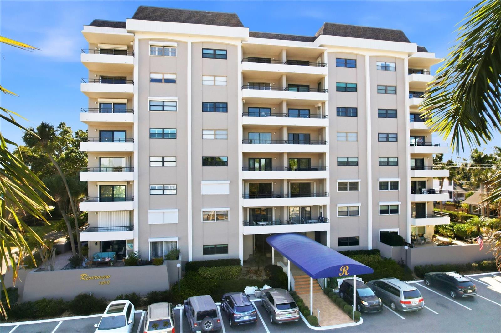 THE RIVERVIEW - Residential