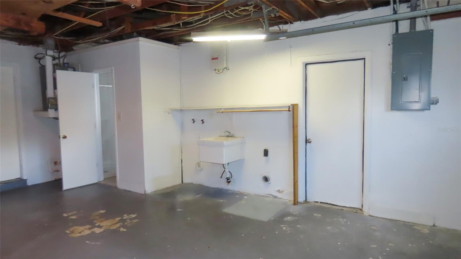 GREENBRIAR UNIT 6-B - Residential