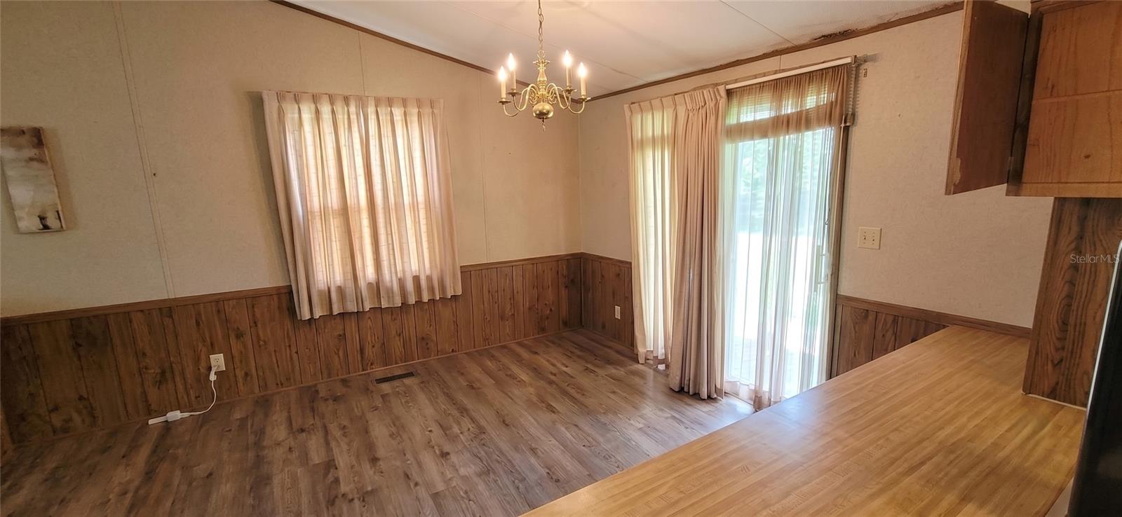 DOMINGO REYES GRANT - Residential