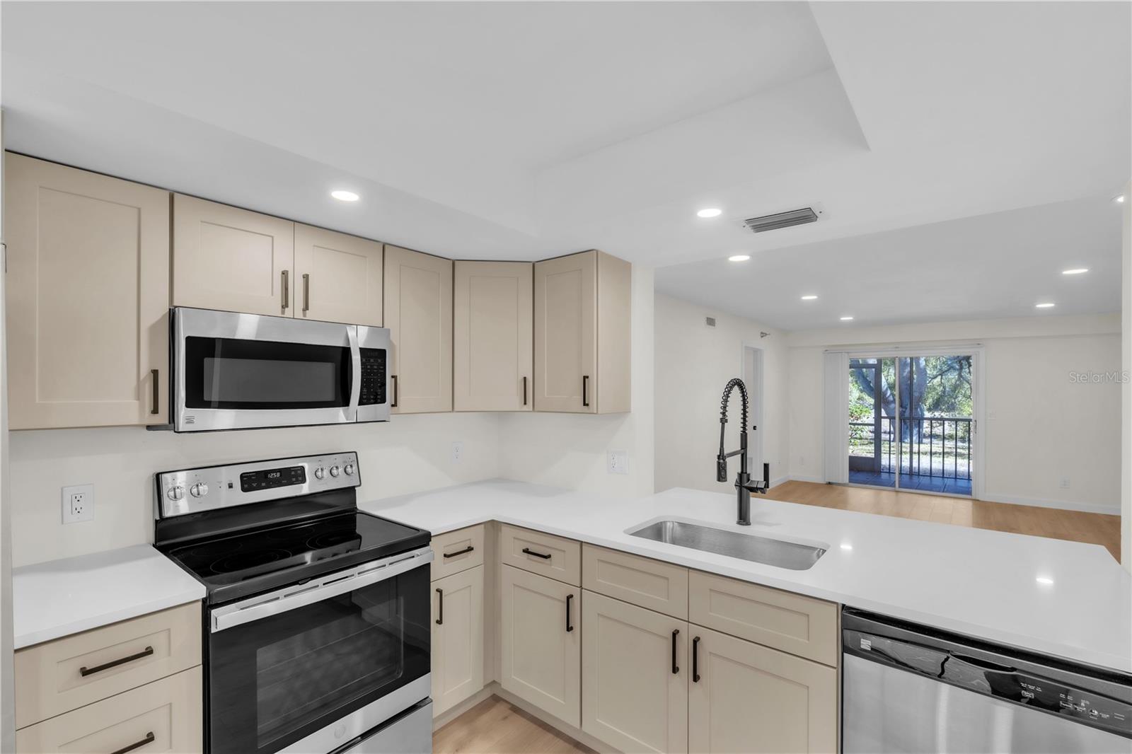 LANDMARK AT POINTE WEST I - Residential