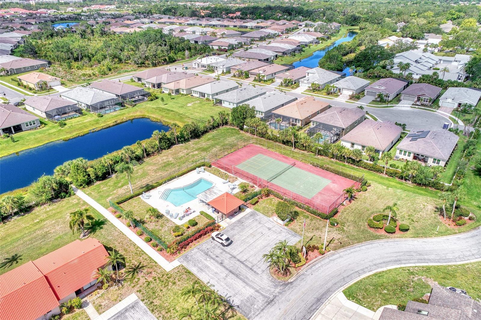 SUNRISE GOLF CLUB PH III - Residential