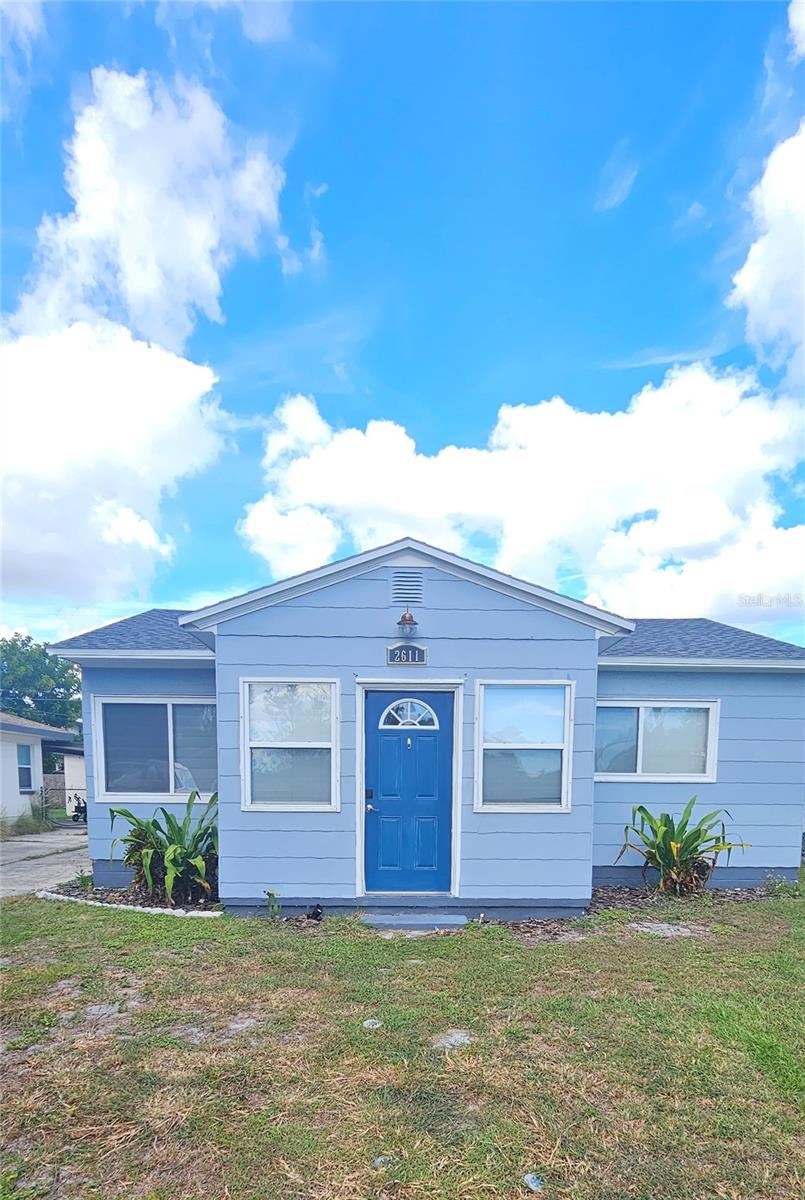 Don't miss out on this adorable bungalow home located in North Kenwood. This 2 bedroom, 1 bathroom home brings in a ton of natural light. There is an additional bonus space in the foyer ideal for a home office/bonus space, a detached concrete block garage, a fully fenced in back yard, and an open patio. Bedroom 2 features a full size murphy bed. Easy access to US19 and I-275, a convenient location near Downtown St. Petersburg with access to shopping, dining, events, museums and the beautiful gulf beaches.