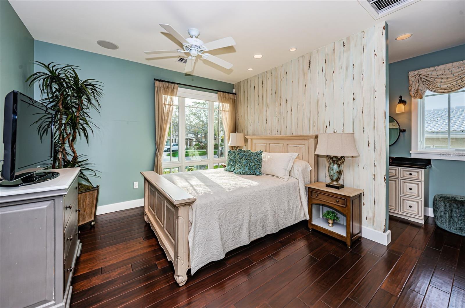 ISLAND ESTATE OF CLEARWATER UNITS 6D 7A 7C - Residential