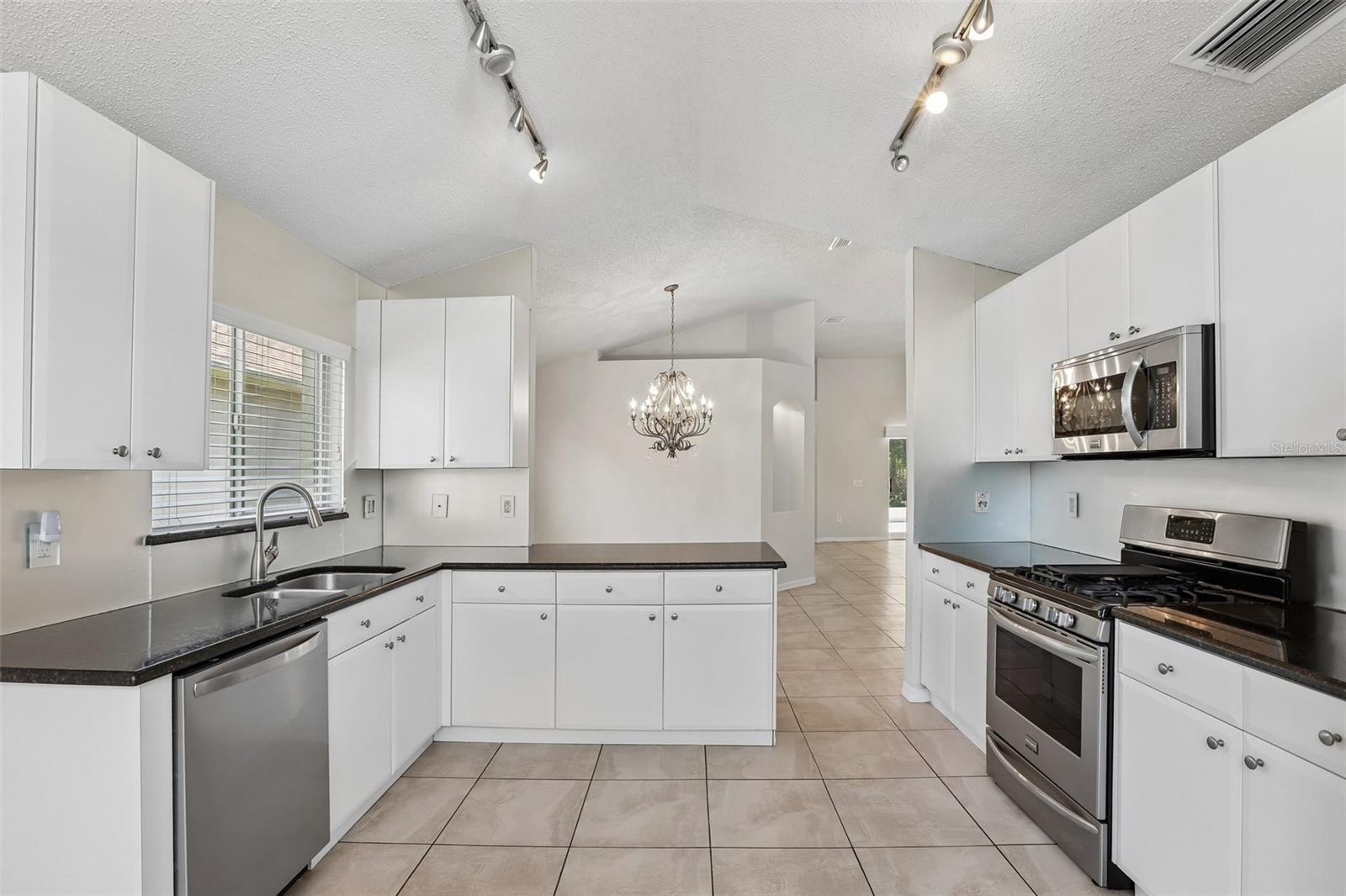 MEADOW BROOK UNIT 1 - Residential