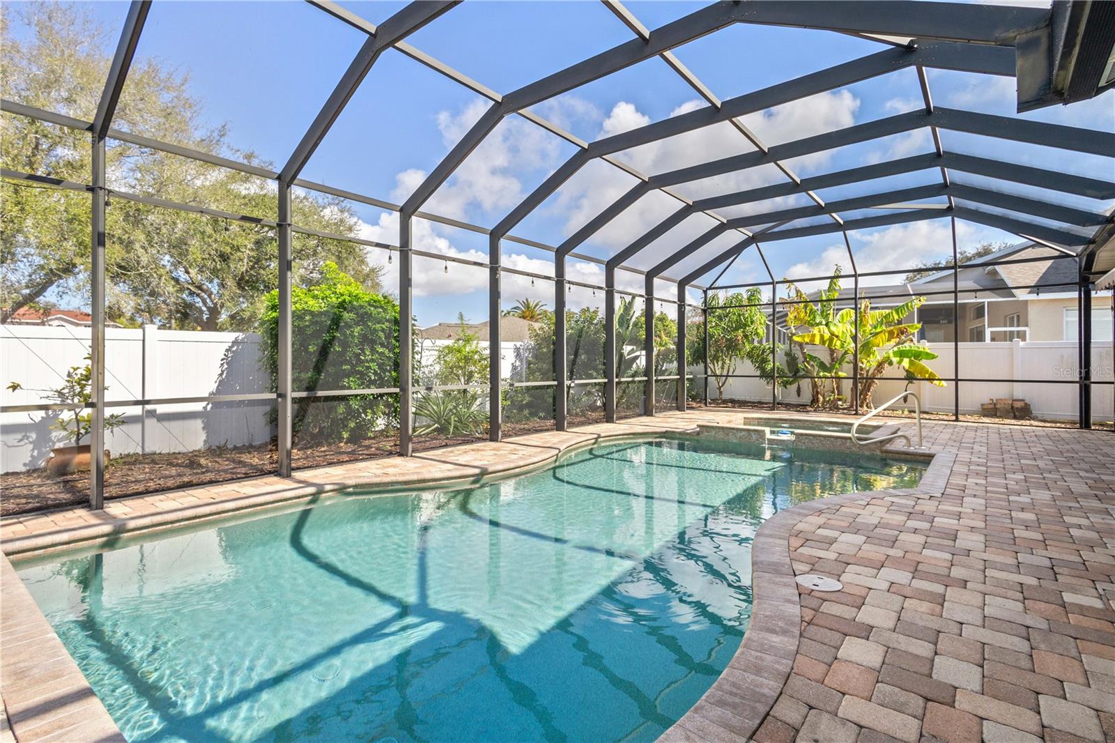 GLENN LAKES PH 4 - Residential