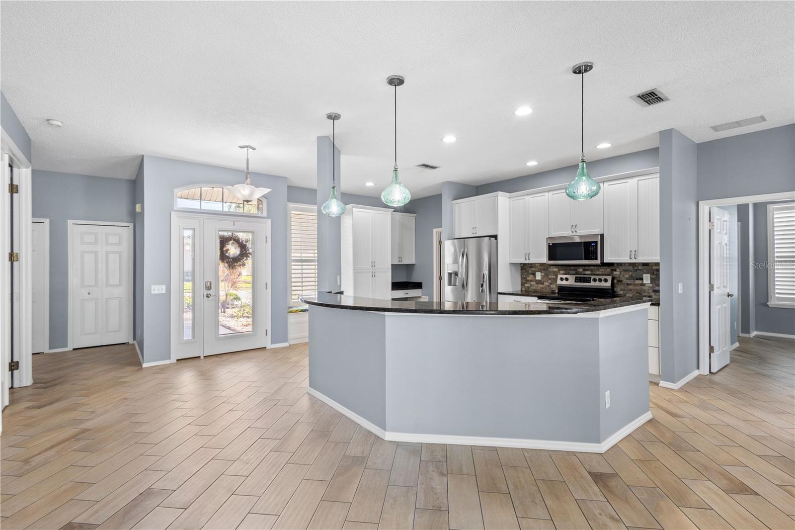 GLENN LAKES PH 4 - Residential