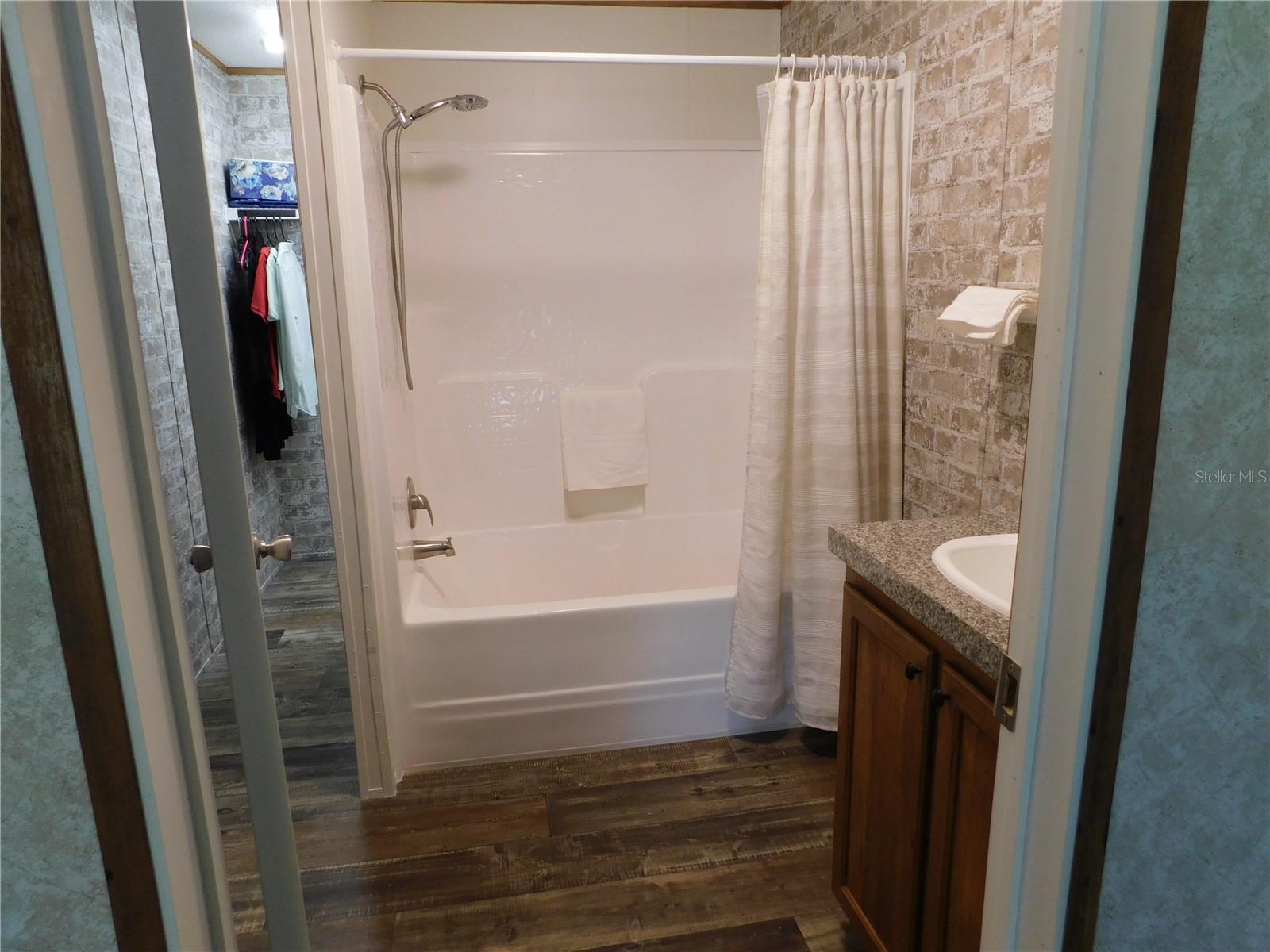 BREEZEWOOD ESTATE - Residential