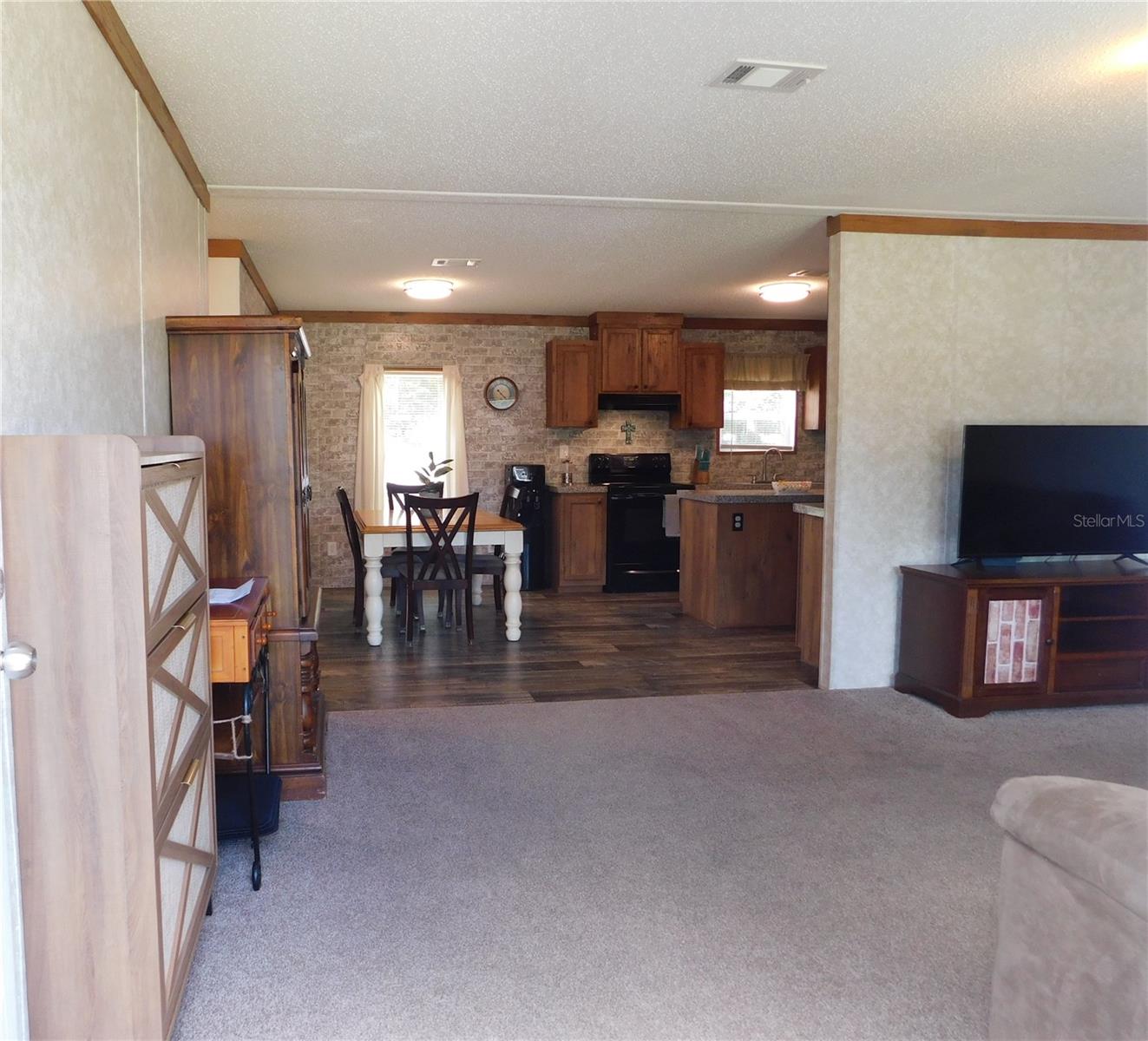 BREEZEWOOD ESTATE - Residential