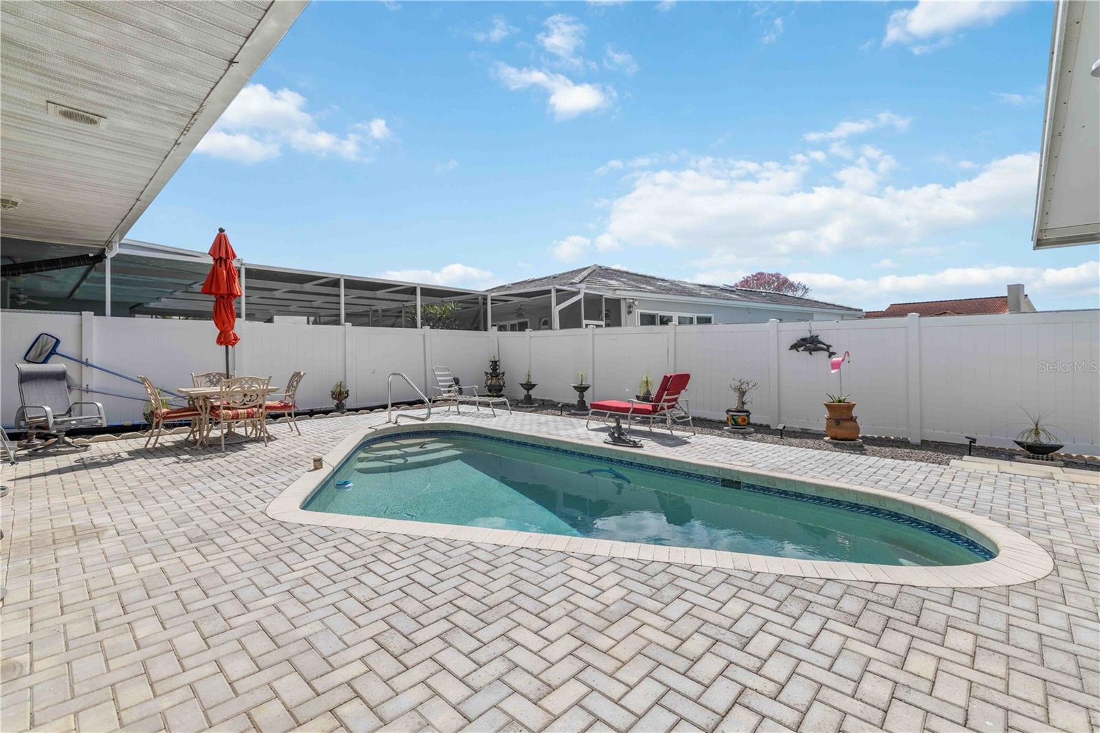 PALM COURT - Residential