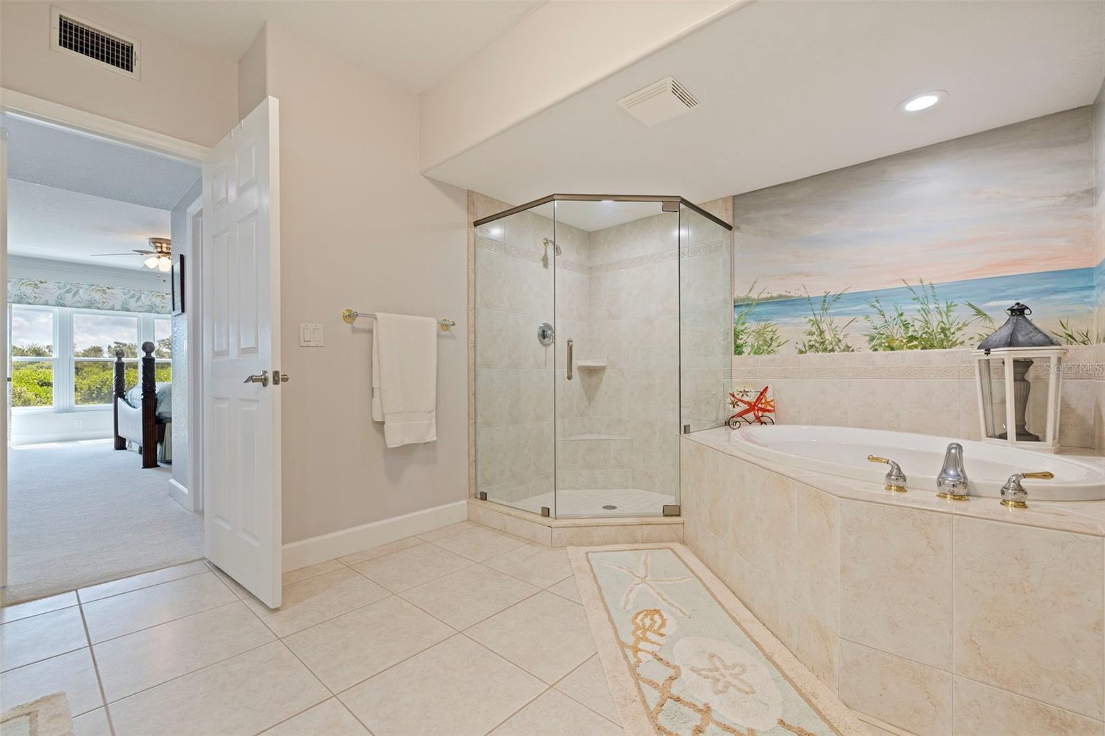 HIDDEN LAGOON AT ARROWHEAD POINT - Residential