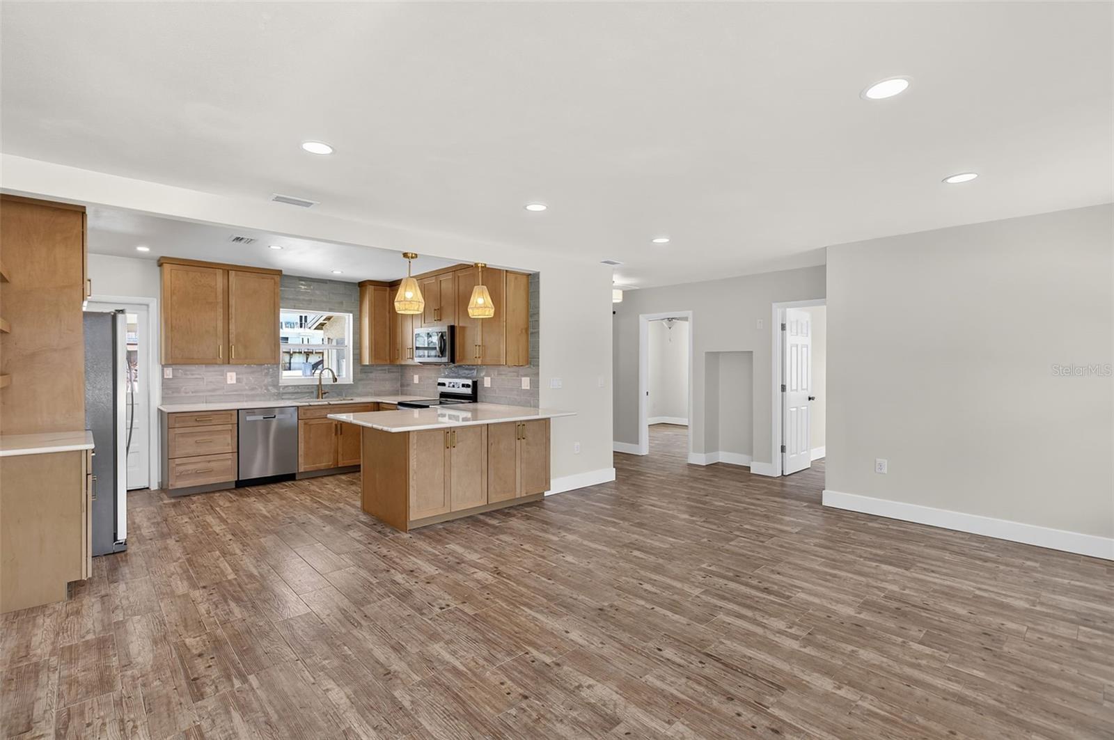 PALM POINT - Residential