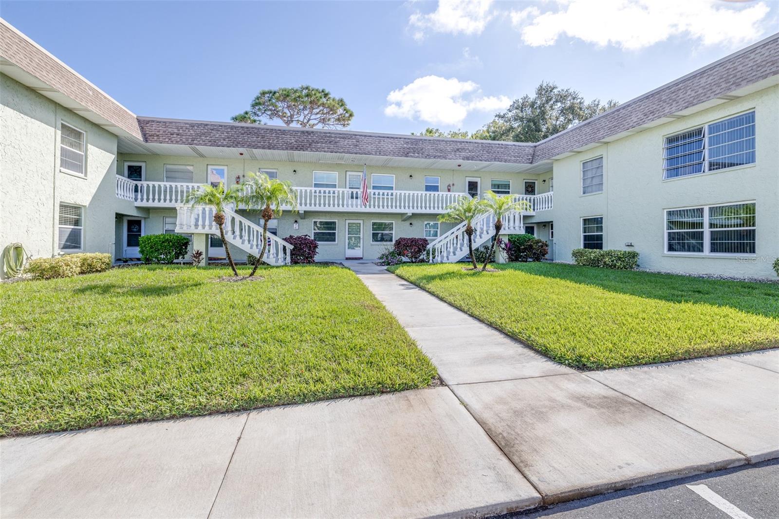 GREEN DOLPHIN PARK CONDO - Residential
