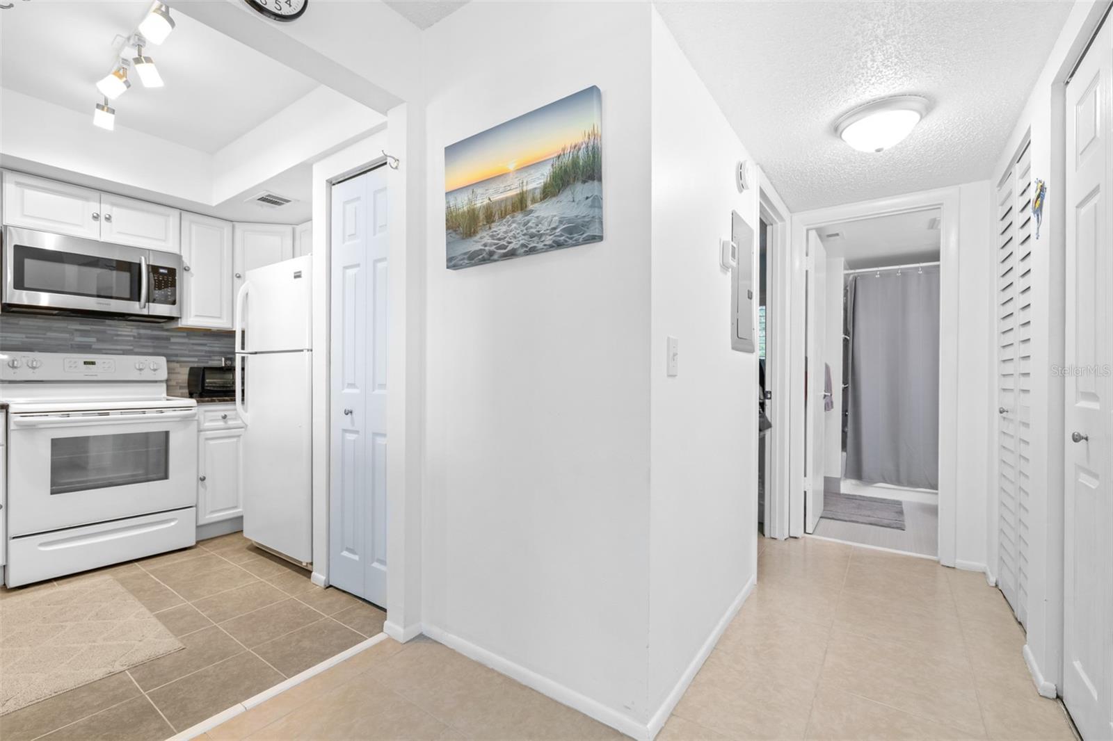 GREEN DOLPHIN PARK CONDO - Residential
