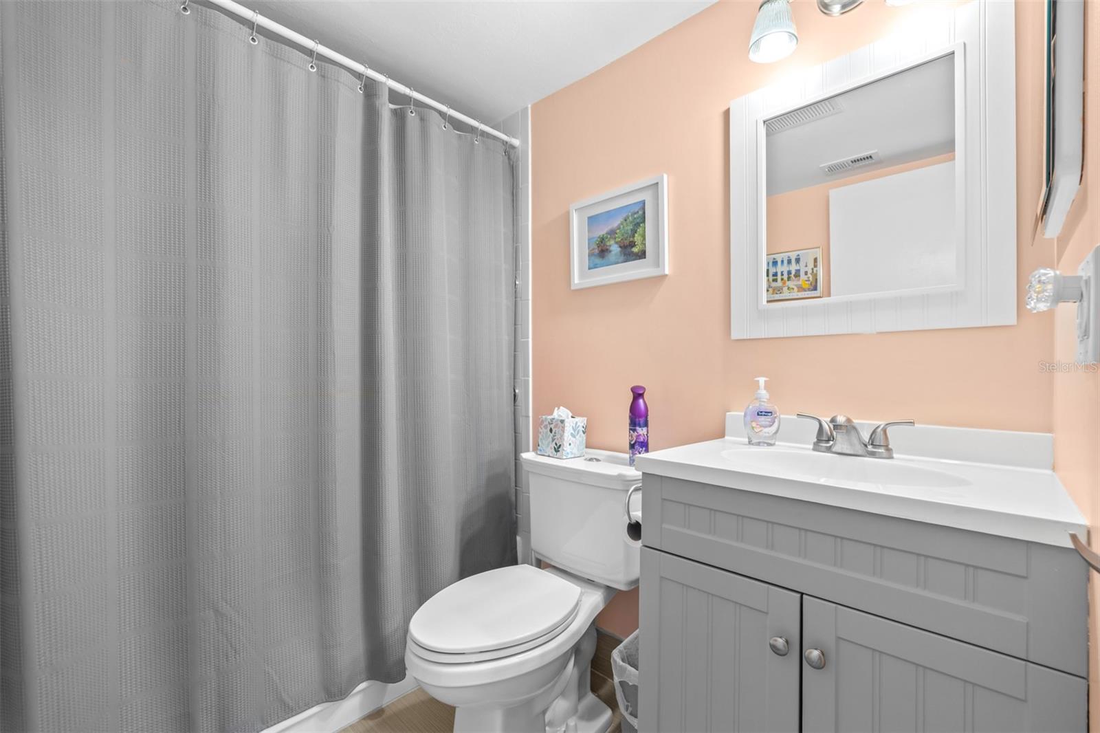 GREEN DOLPHIN PARK CONDO - Residential