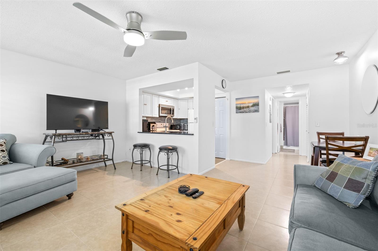 GREEN DOLPHIN PARK CONDO - Residential