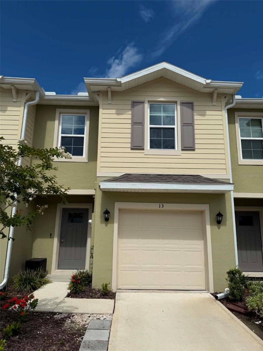 BELLA OAKS - Residential Lease