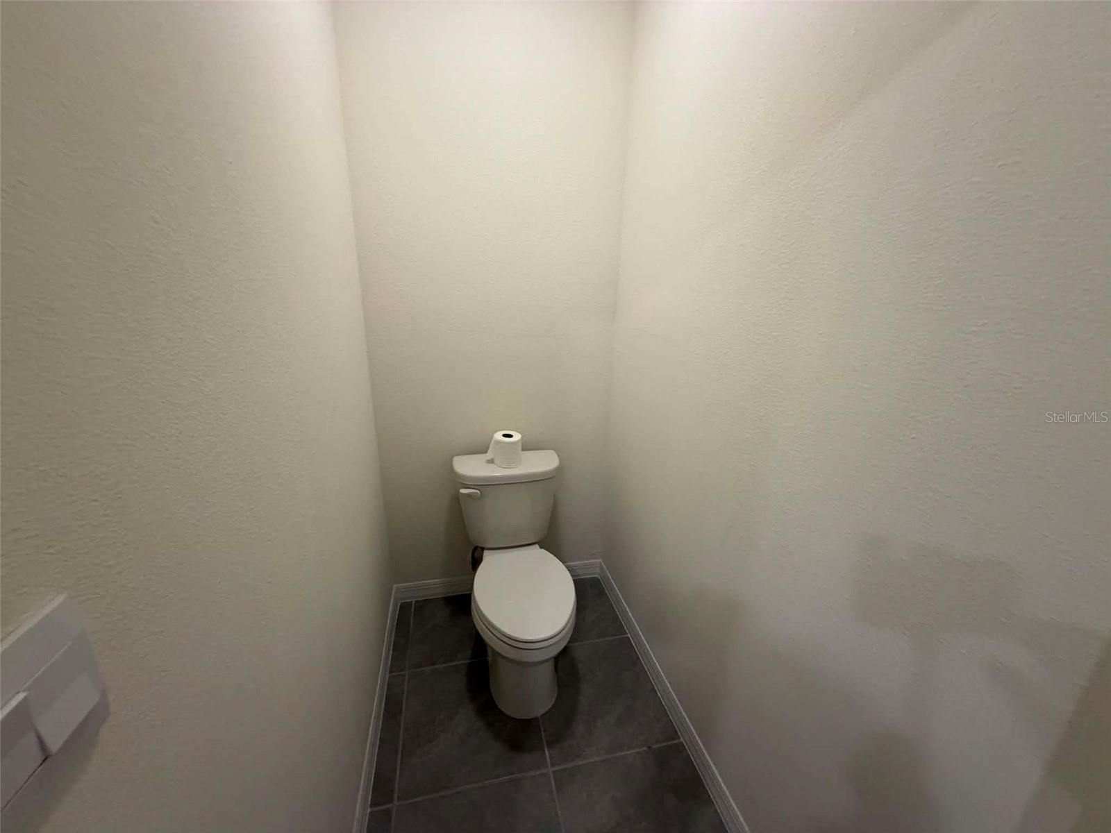 BELLA OAKS - Residential Lease