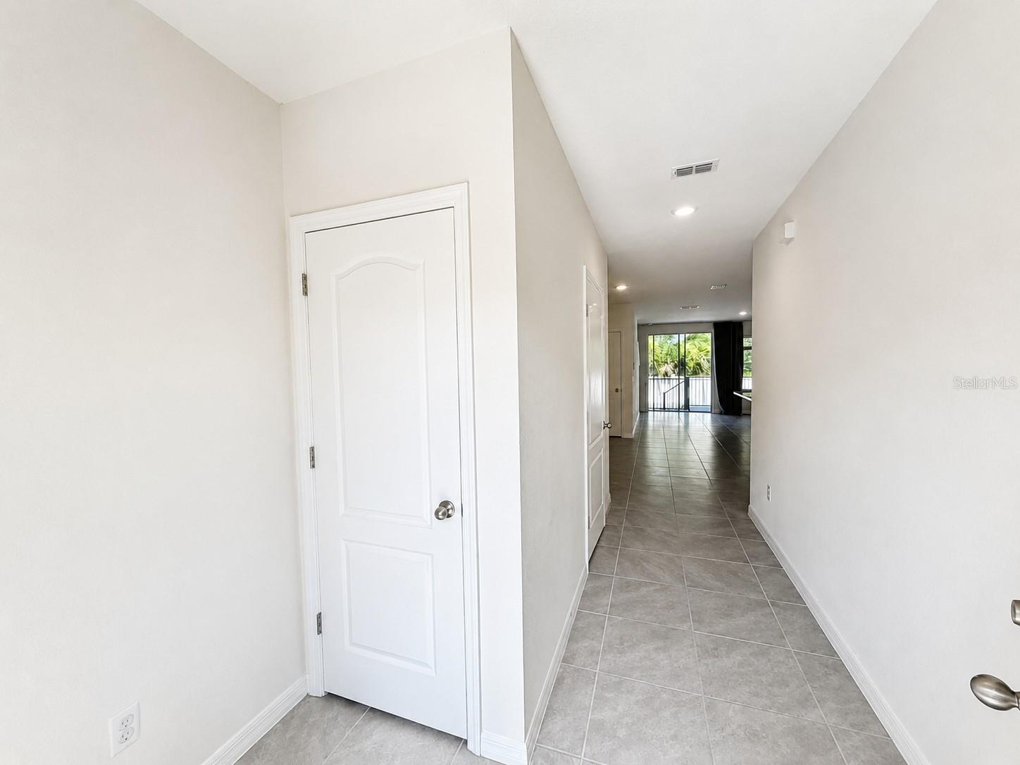 BELLA OAKS - Residential Lease