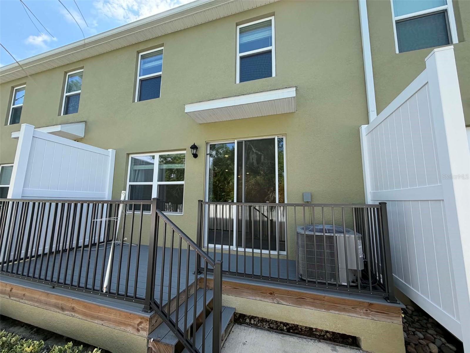 BELLA OAKS - Residential Lease