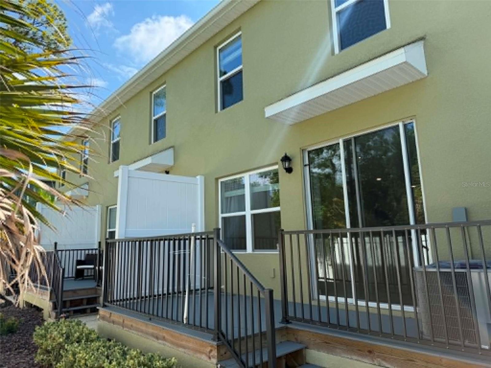 BELLA OAKS - Residential Lease