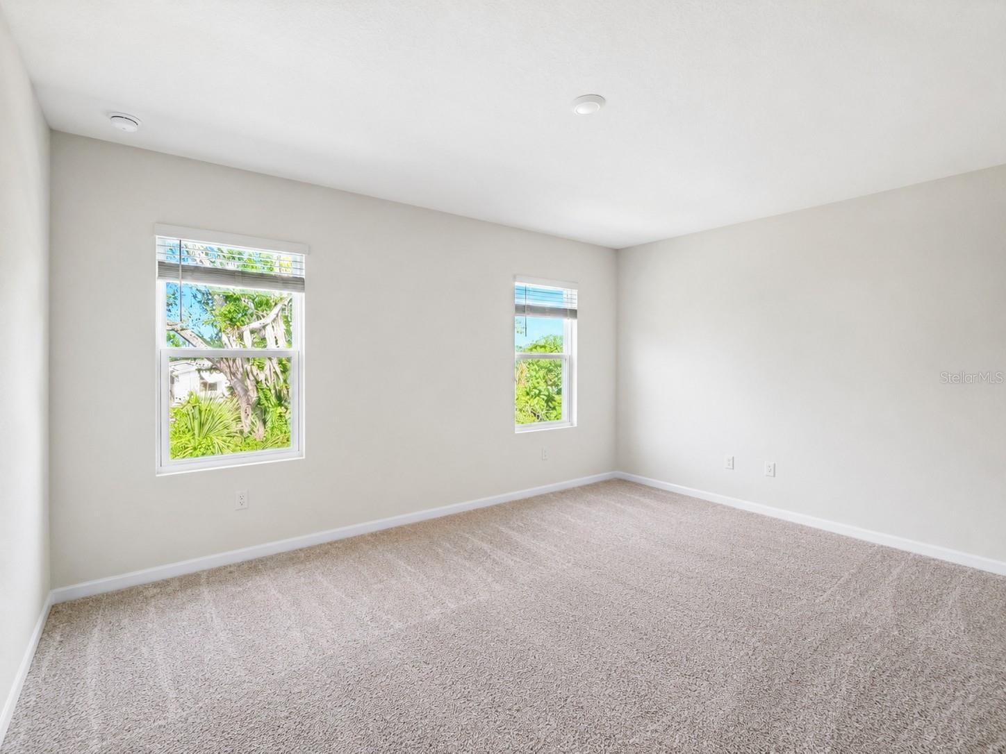 BELLA OAKS - Residential Lease