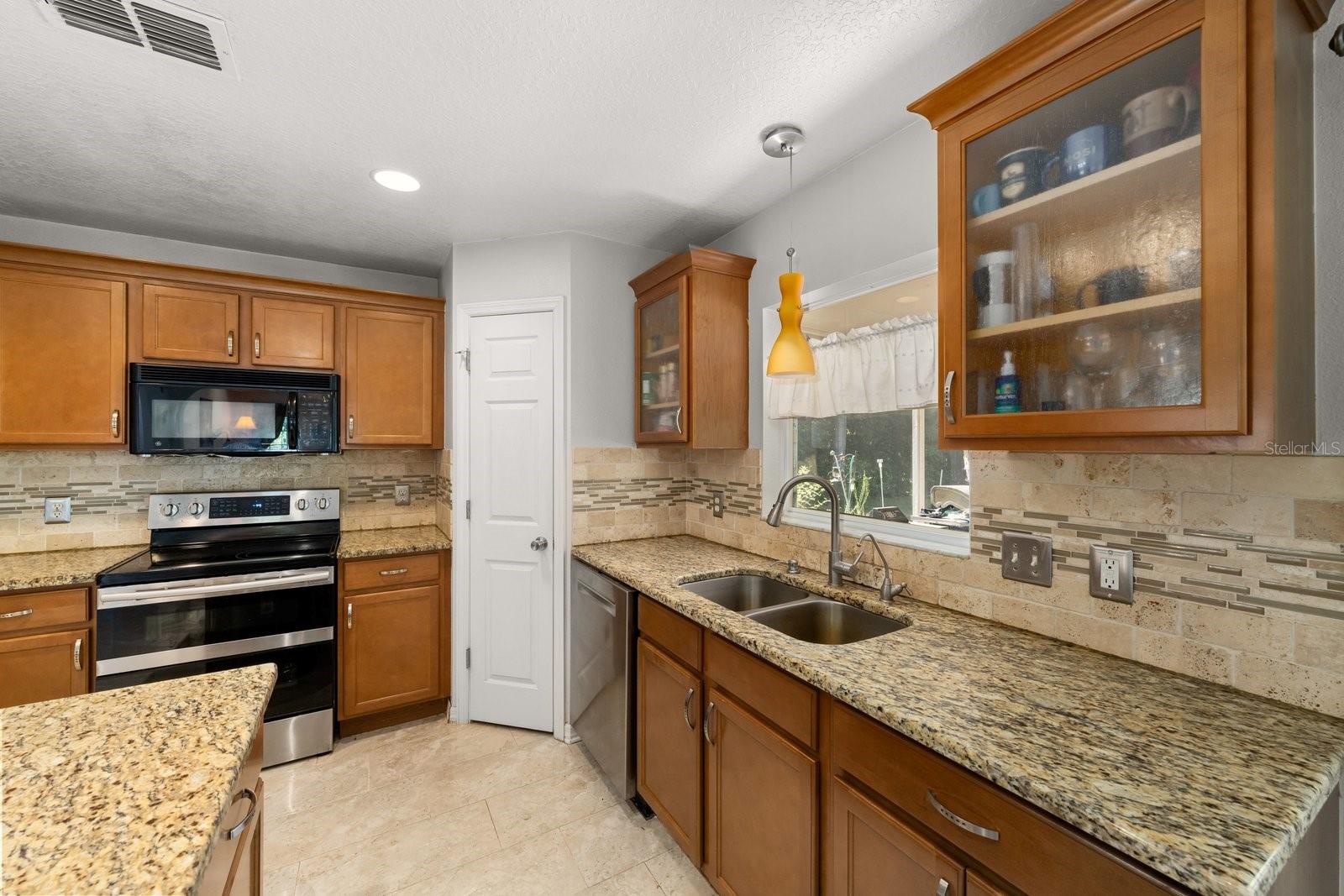 GREATER COUNTRY ESTATES - Residential