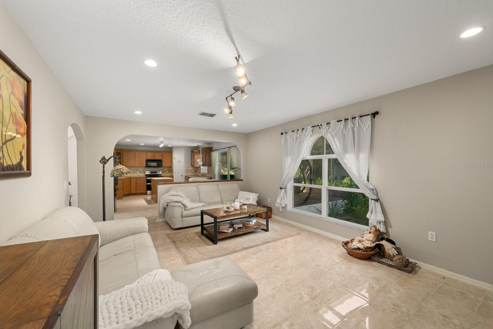 GREATER COUNTRY ESTATES - Residential
