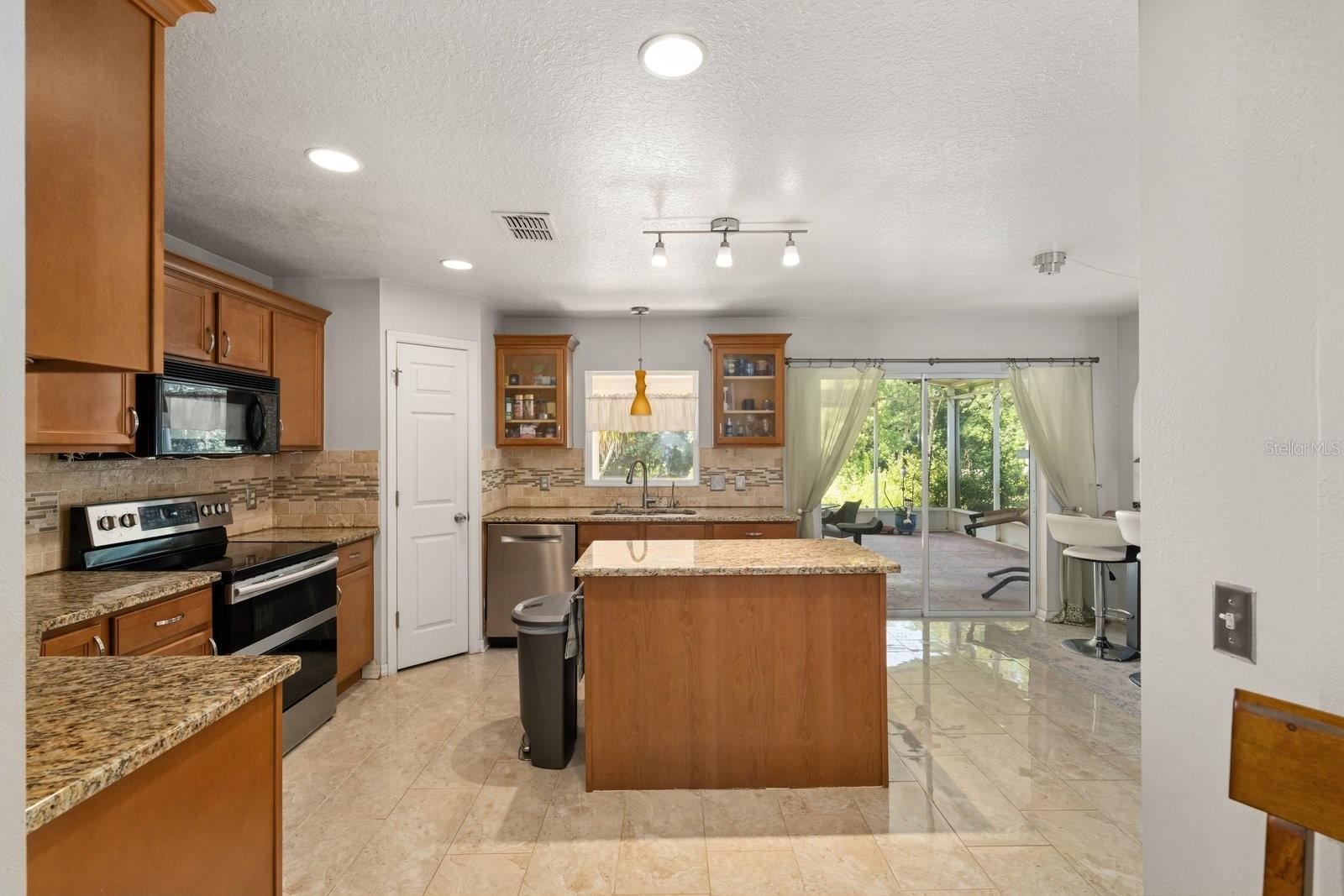 GREATER COUNTRY ESTATES - Residential