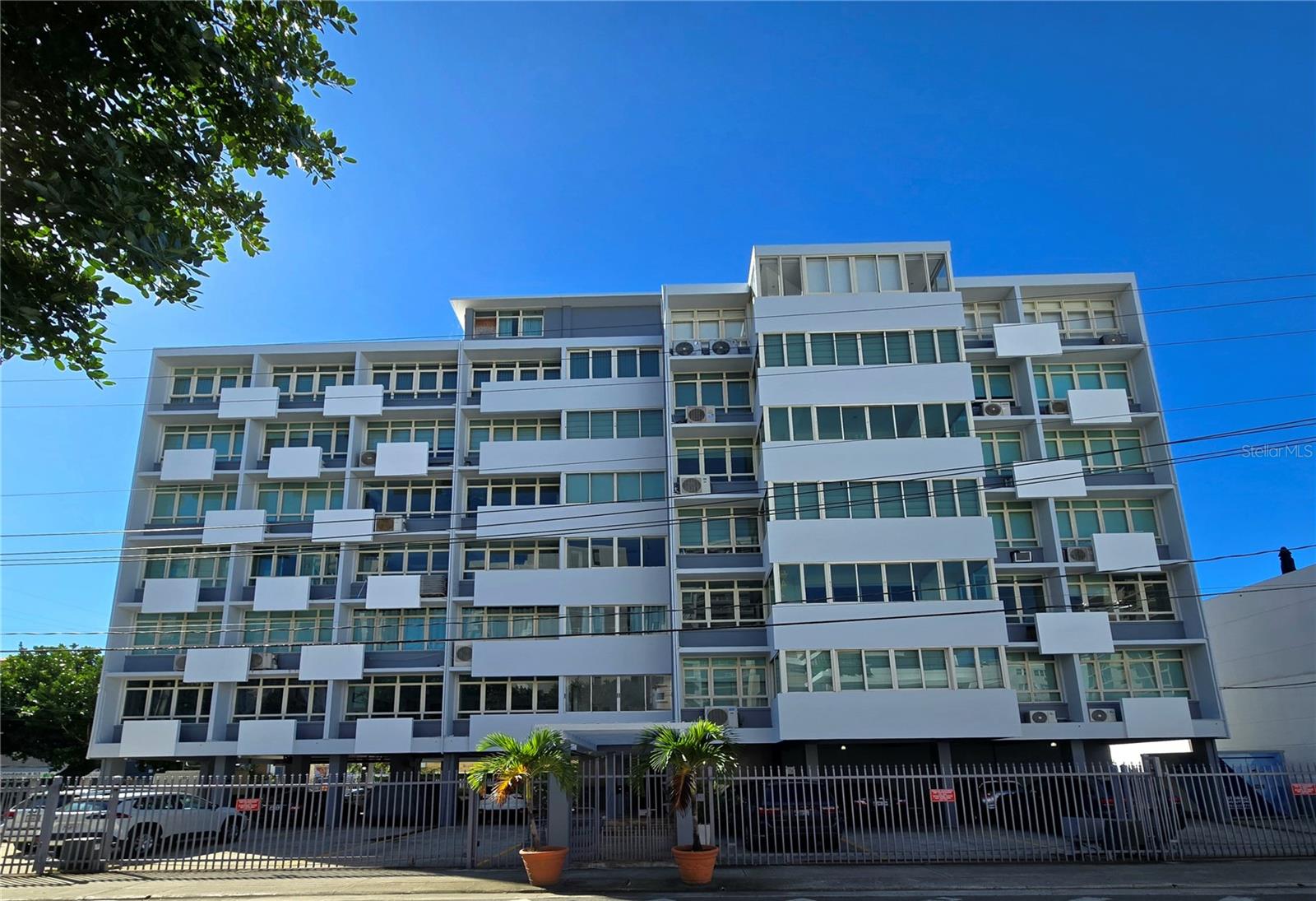 DIN APARTMENTS - Residential Lease