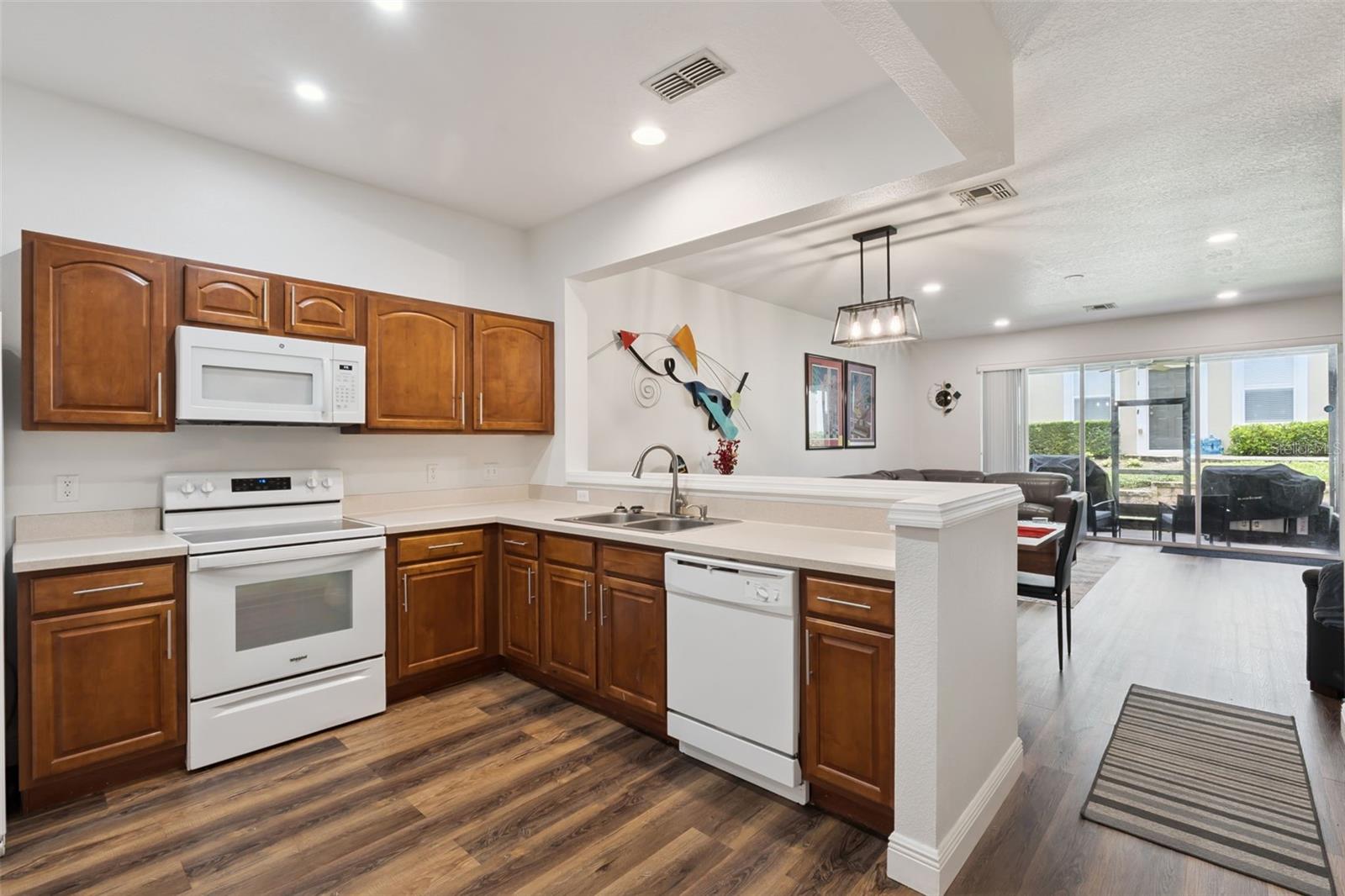 VISTAS AT LAKE HOWELL - Residential