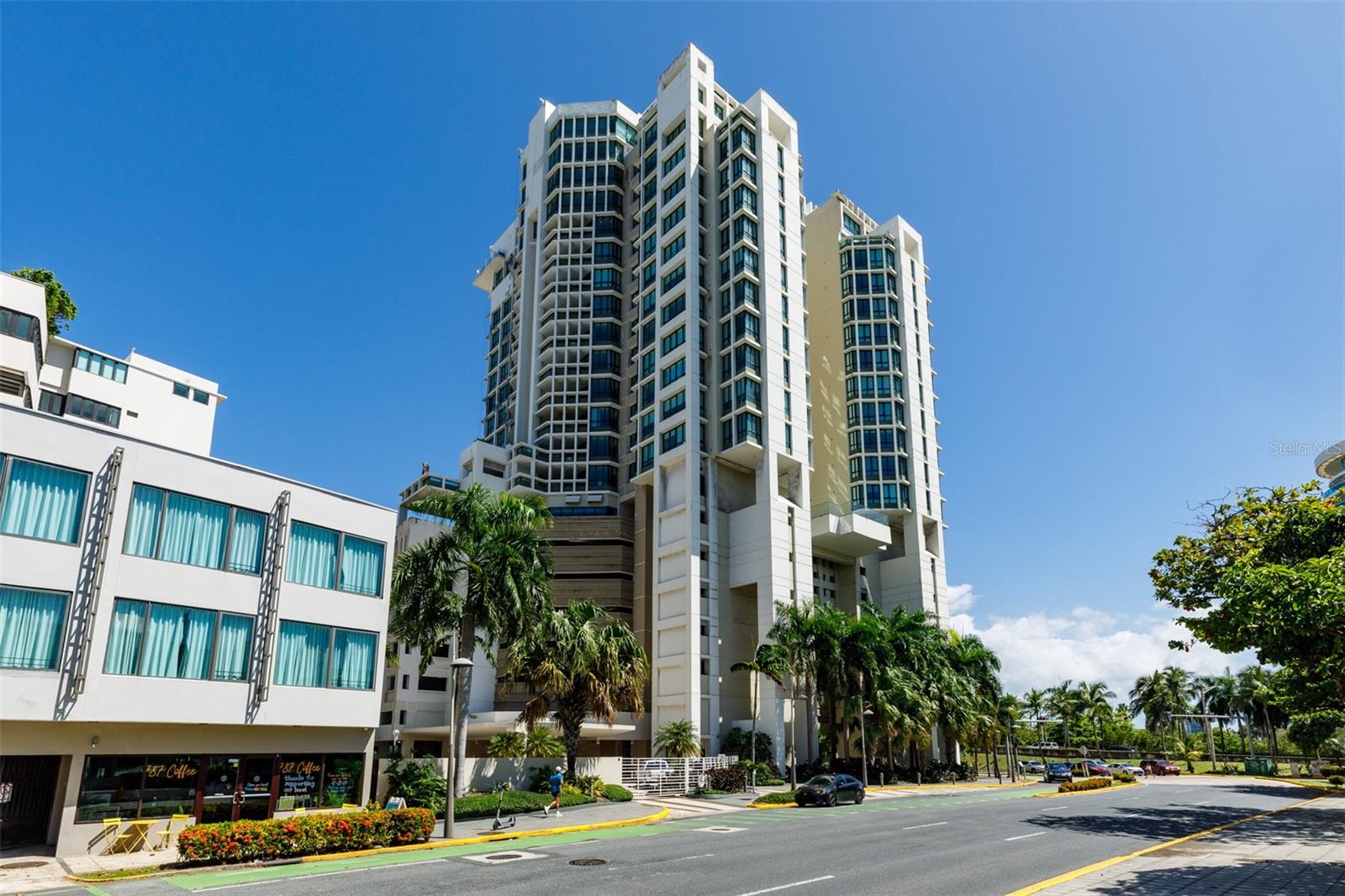 CARIBE PLAZA - Residential