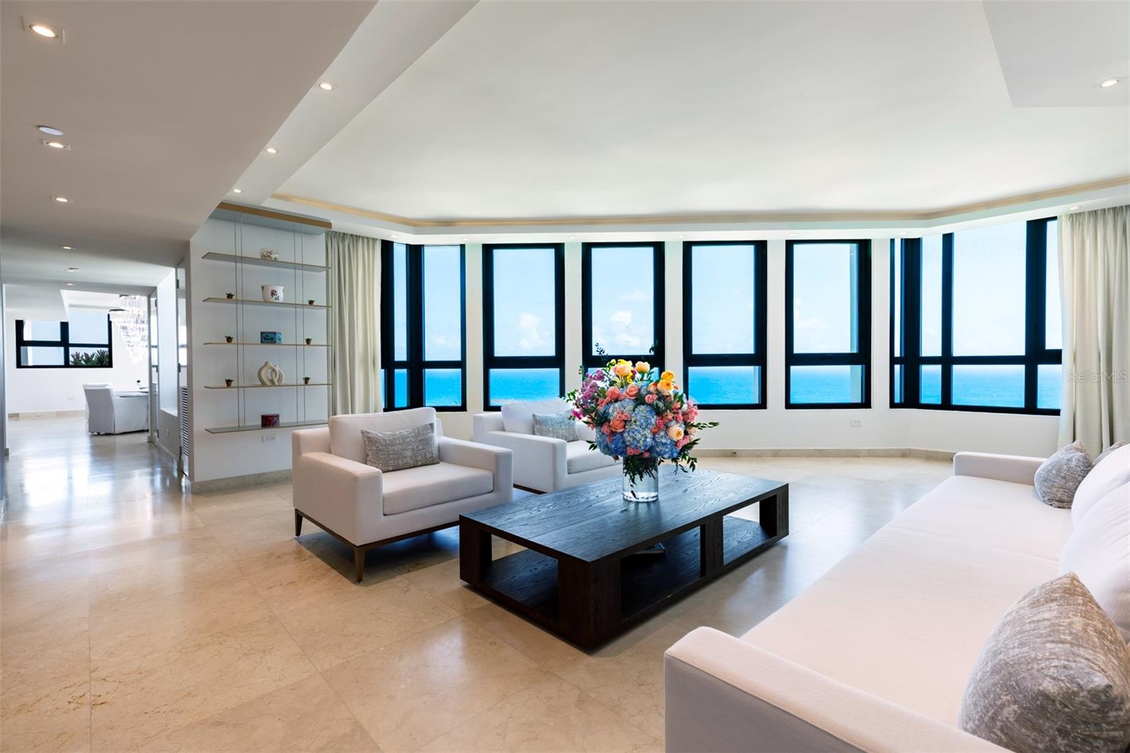 CARIBE PLAZA - Residential
