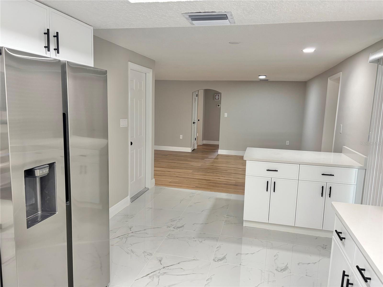 EMBASSY HILLS - Residential