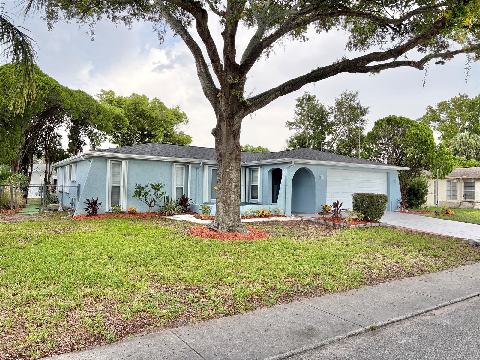 EMBASSY HILLS - Residential