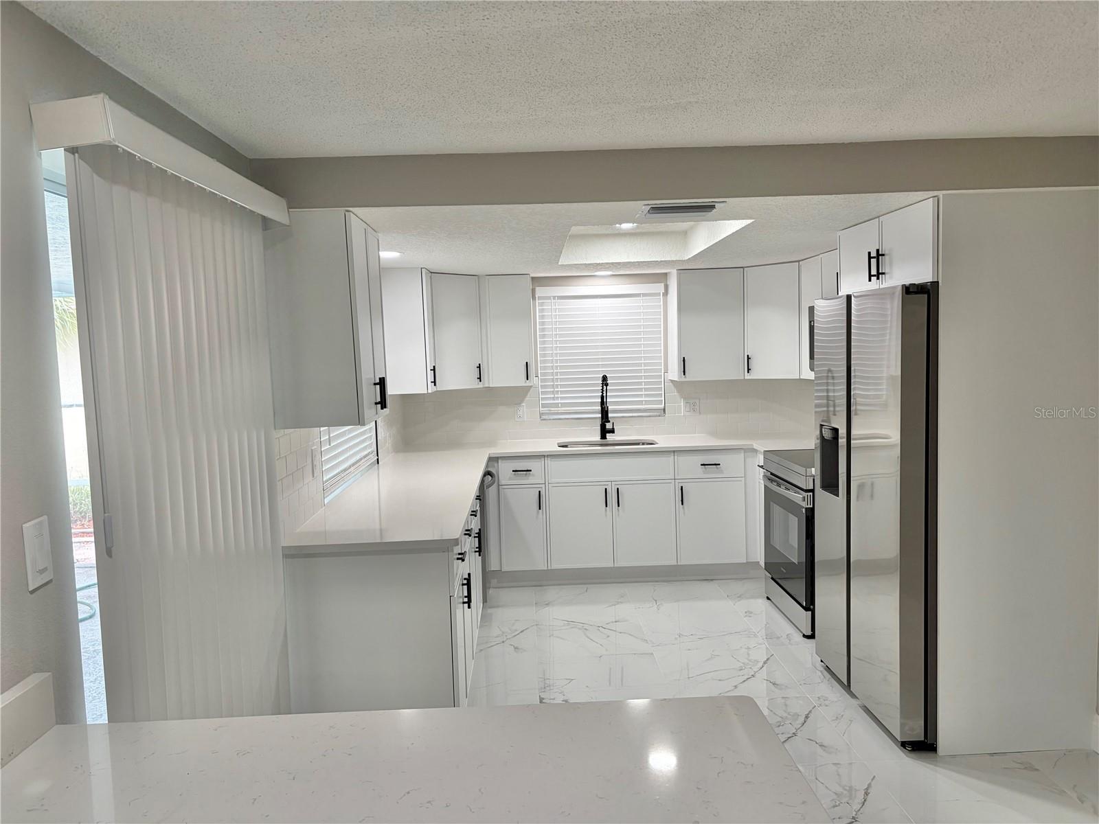 EMBASSY HILLS - Residential