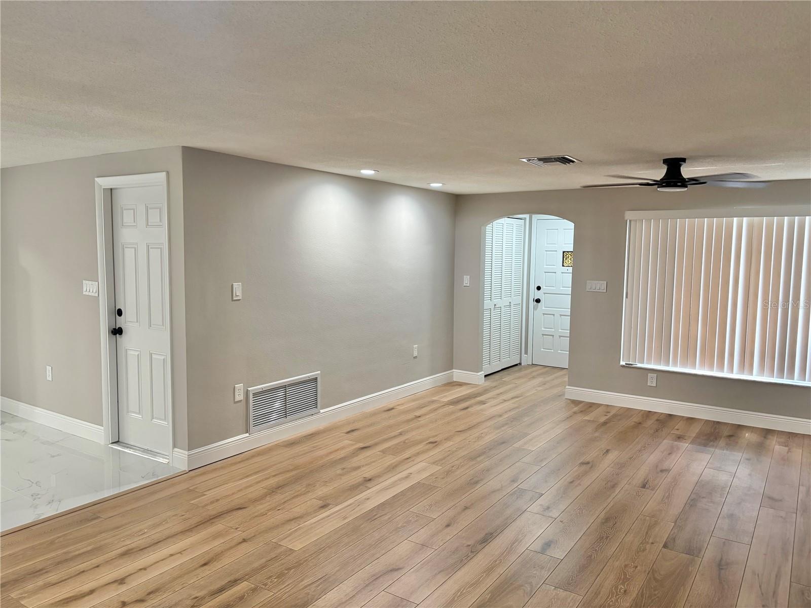 EMBASSY HILLS - Residential
