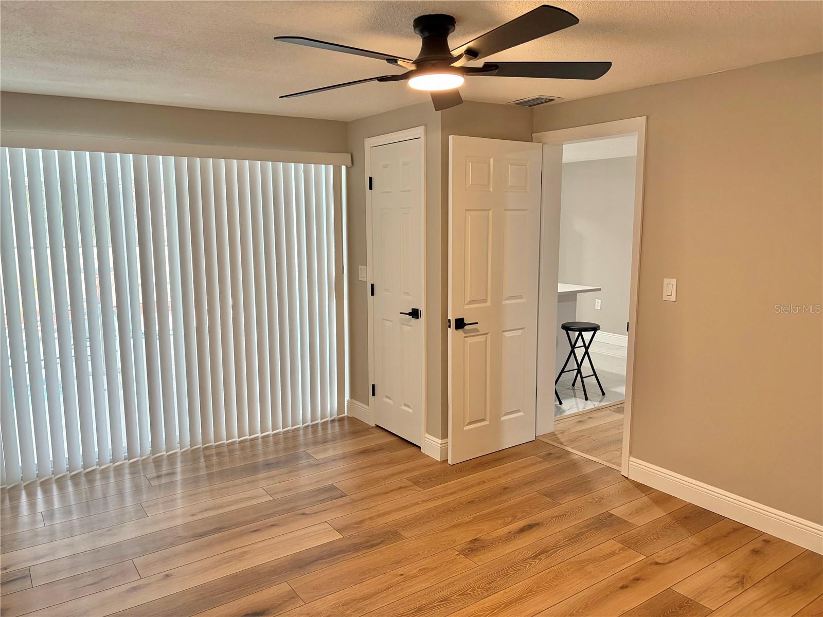 EMBASSY HILLS - Residential