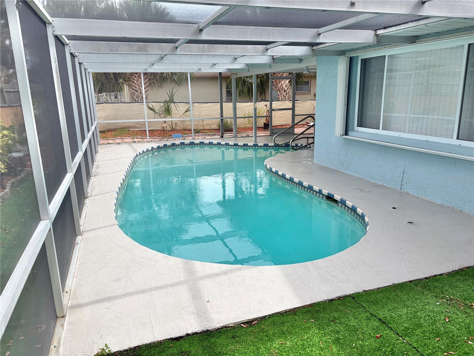 EMBASSY HILLS - Residential