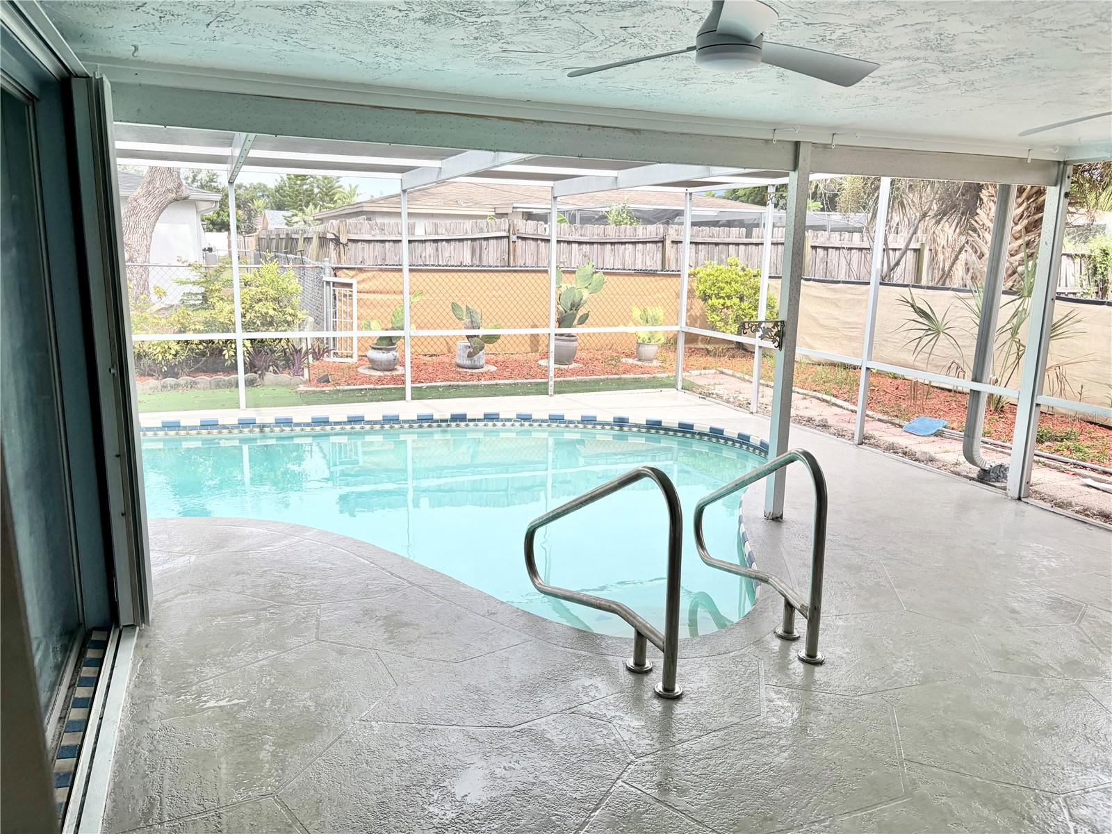 EMBASSY HILLS - Residential