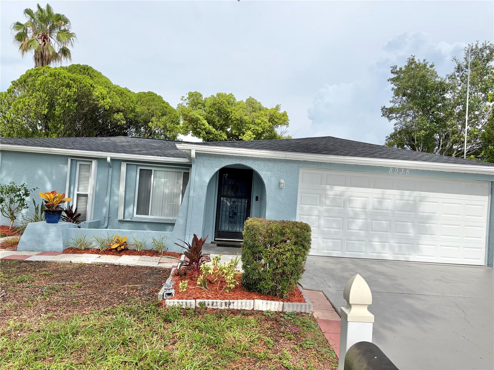 EMBASSY HILLS - Residential