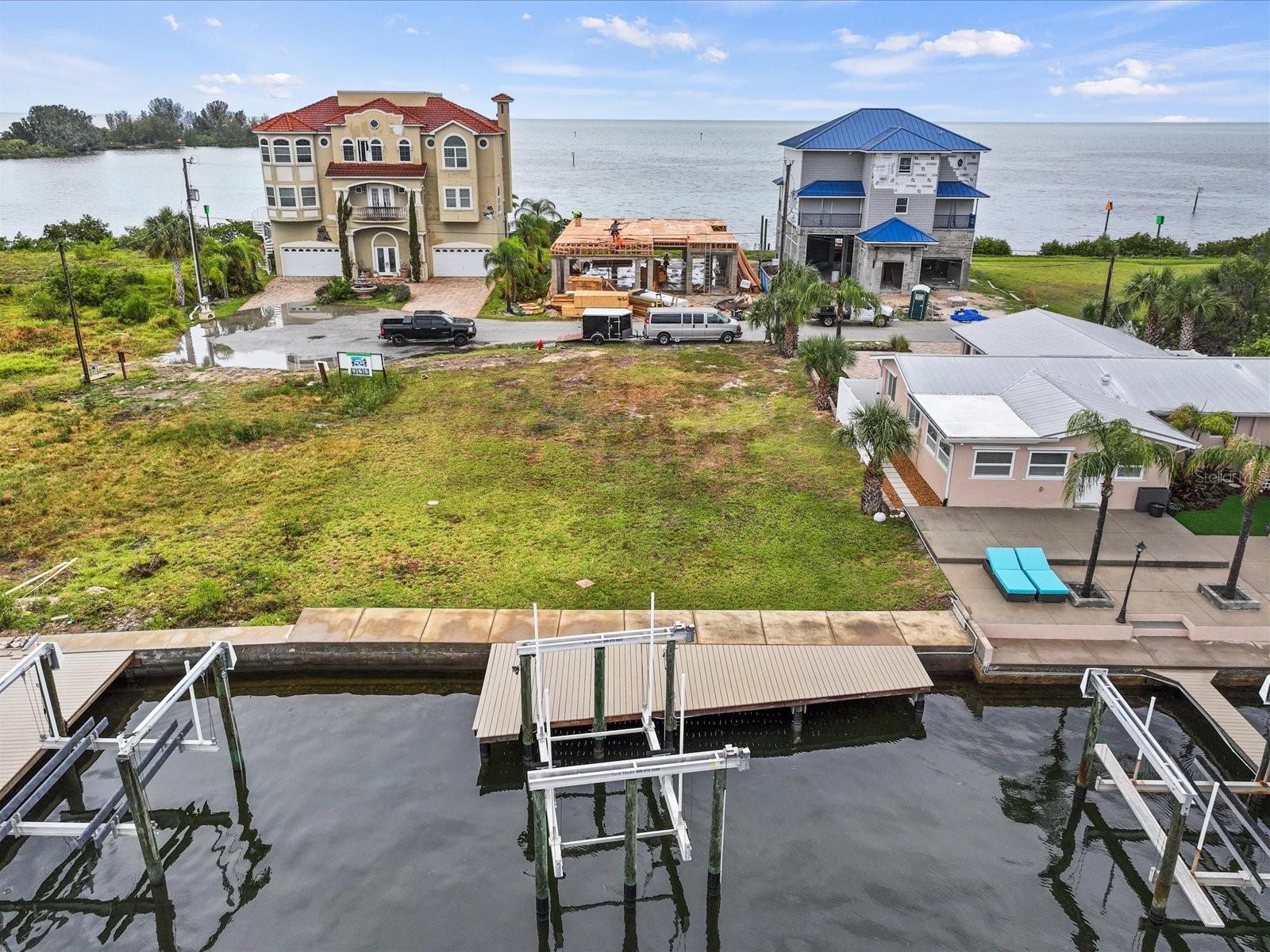 HUDSON BEACH ESTATES - Land