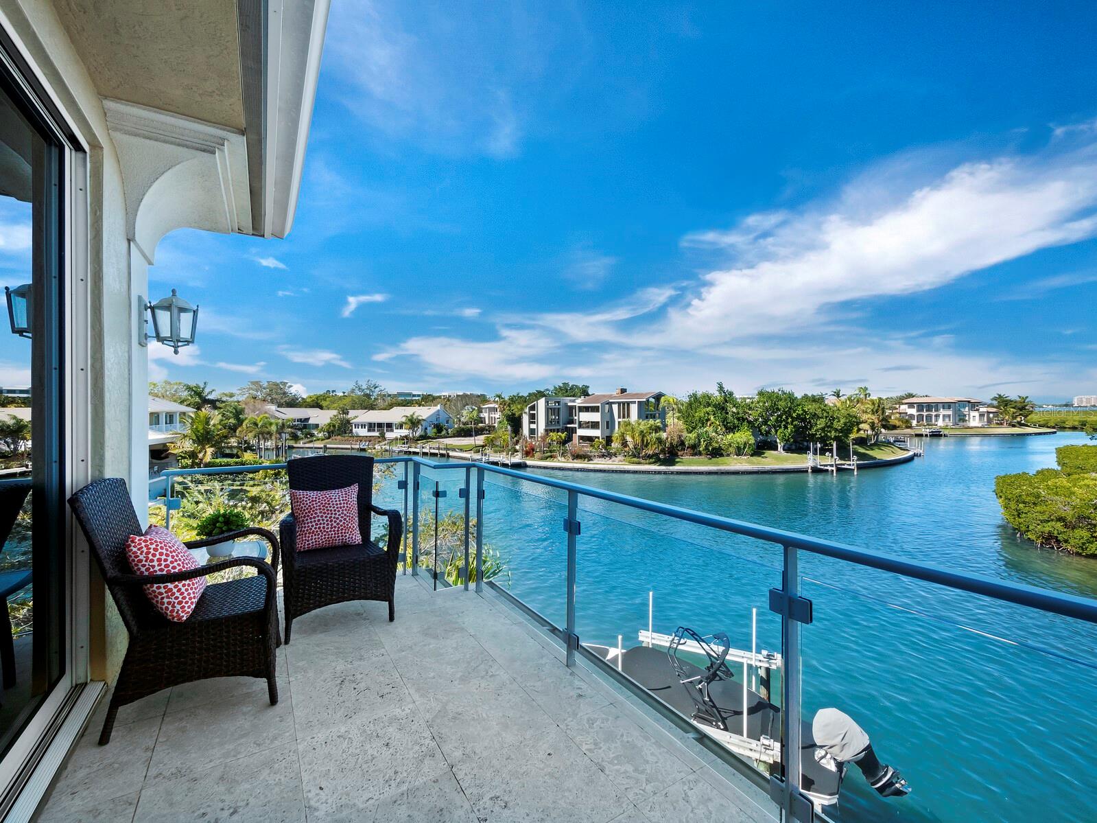 COUNTRY CLUB SHORES SEC 04 - Residential