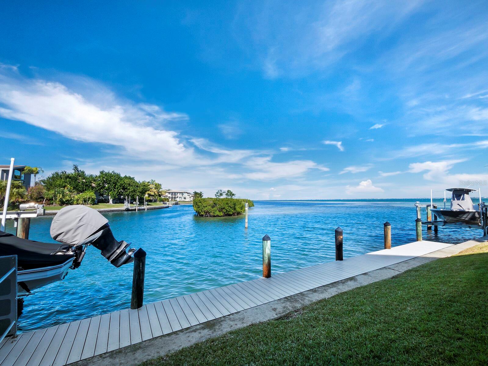 COUNTRY CLUB SHORES SEC 04 - Residential
