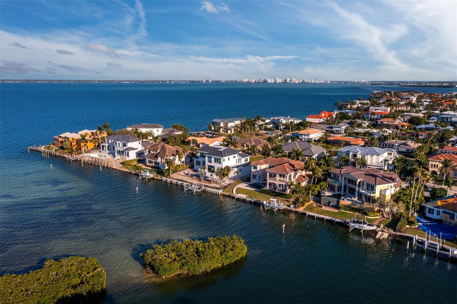COUNTRY CLUB SHORES SEC 04 - Residential