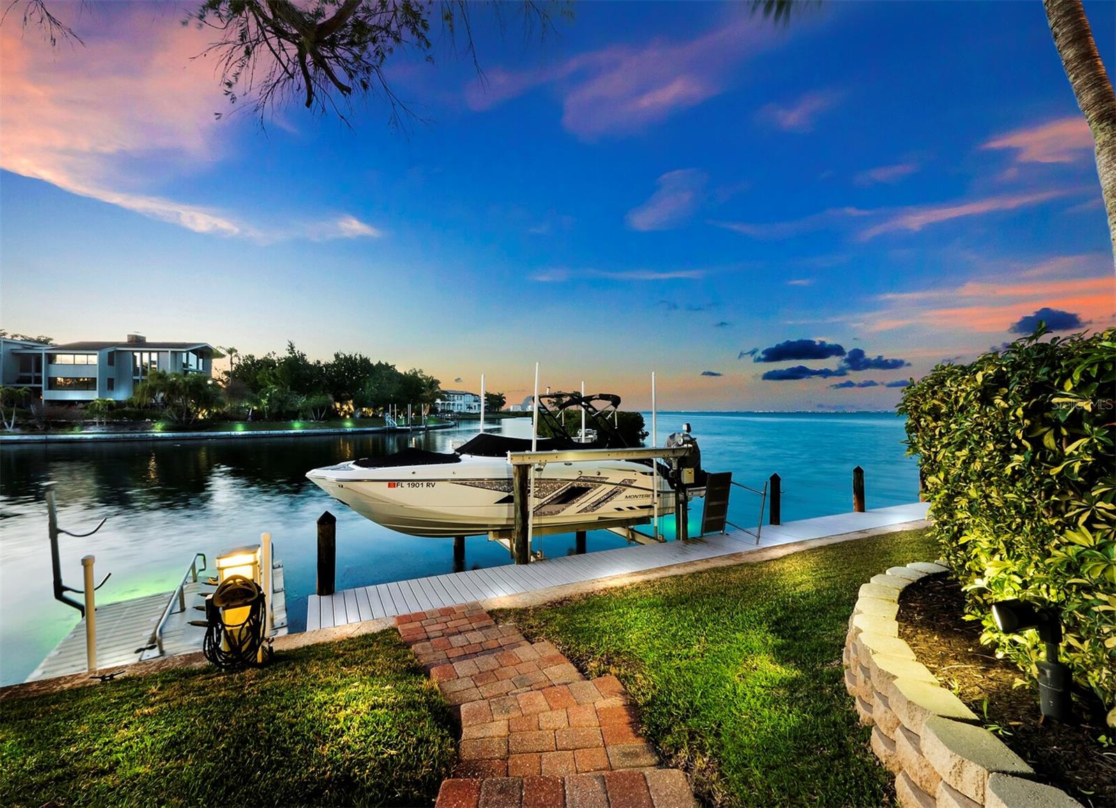 COUNTRY CLUB SHORES SEC 04 - Residential