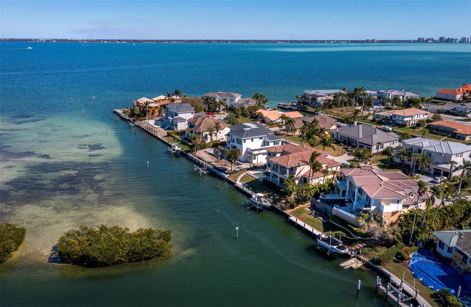 COUNTRY CLUB SHORES SEC 04 - Residential