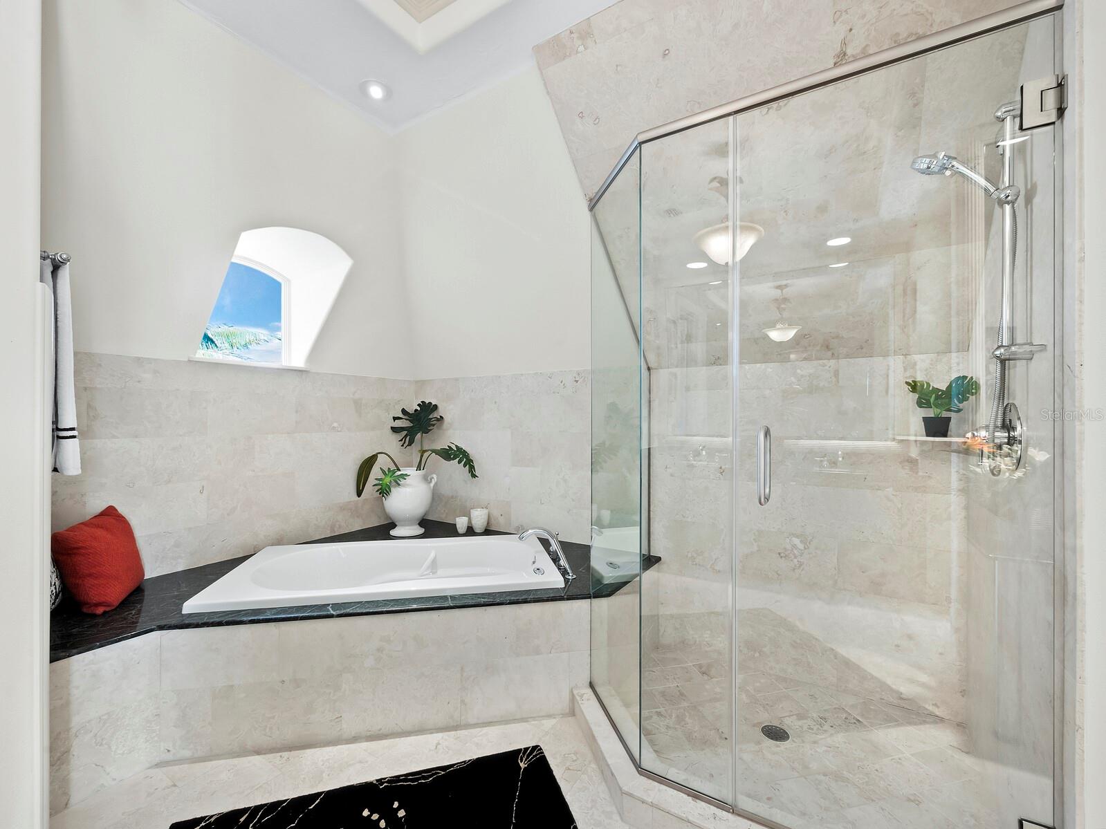 COUNTRY CLUB SHORES SEC 04 - Residential