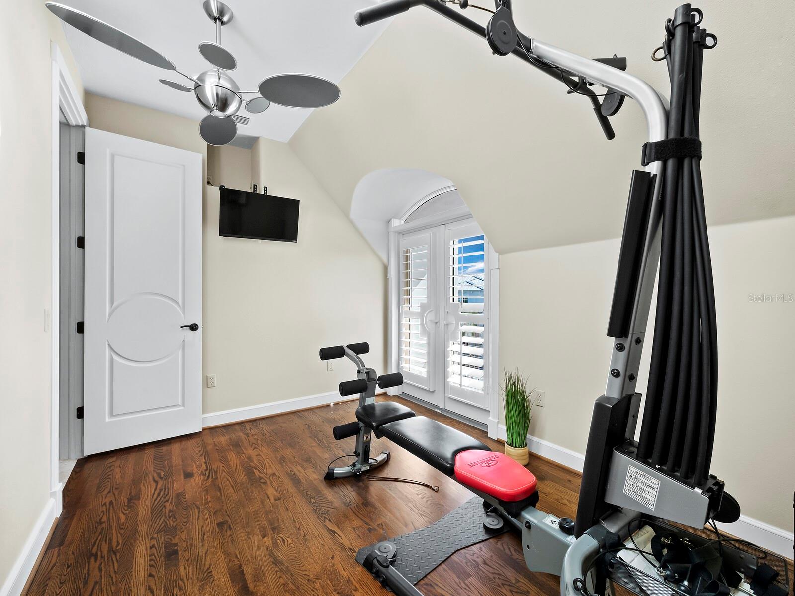 COUNTRY CLUB SHORES SEC 04 - Residential